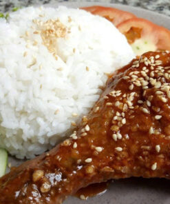 Cơm gà sốt me